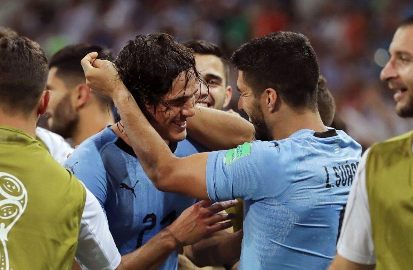Giggs: Cavani & Suarez Harus Jadi Inspirasi Pemain Muda untuk Sukses