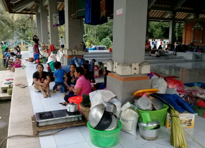 Pengungsi Gunung Agung belum mau pulang
