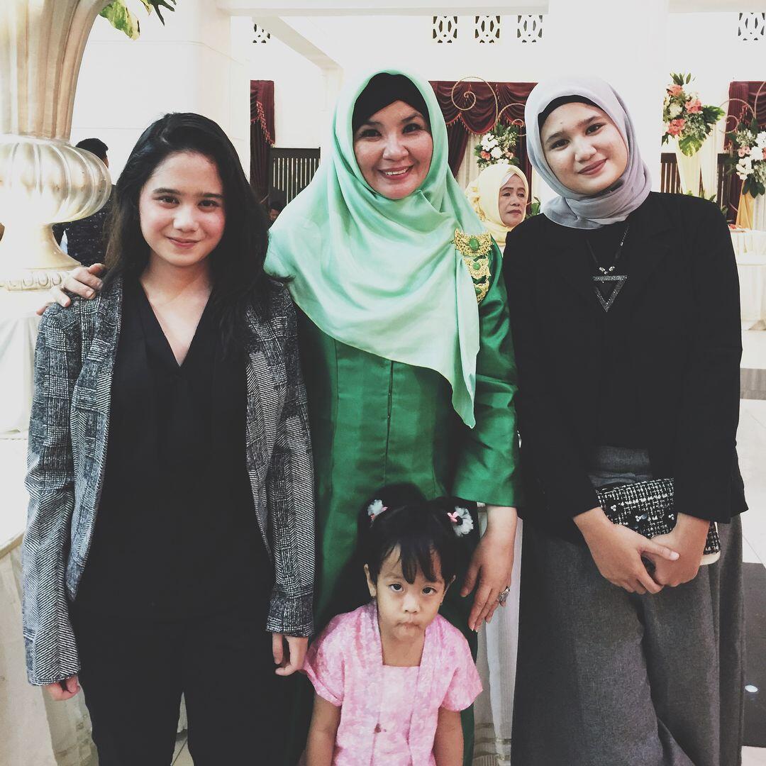 Sister Goals, Ini 10 Potret Kedekatan Tissa & Alita Biani