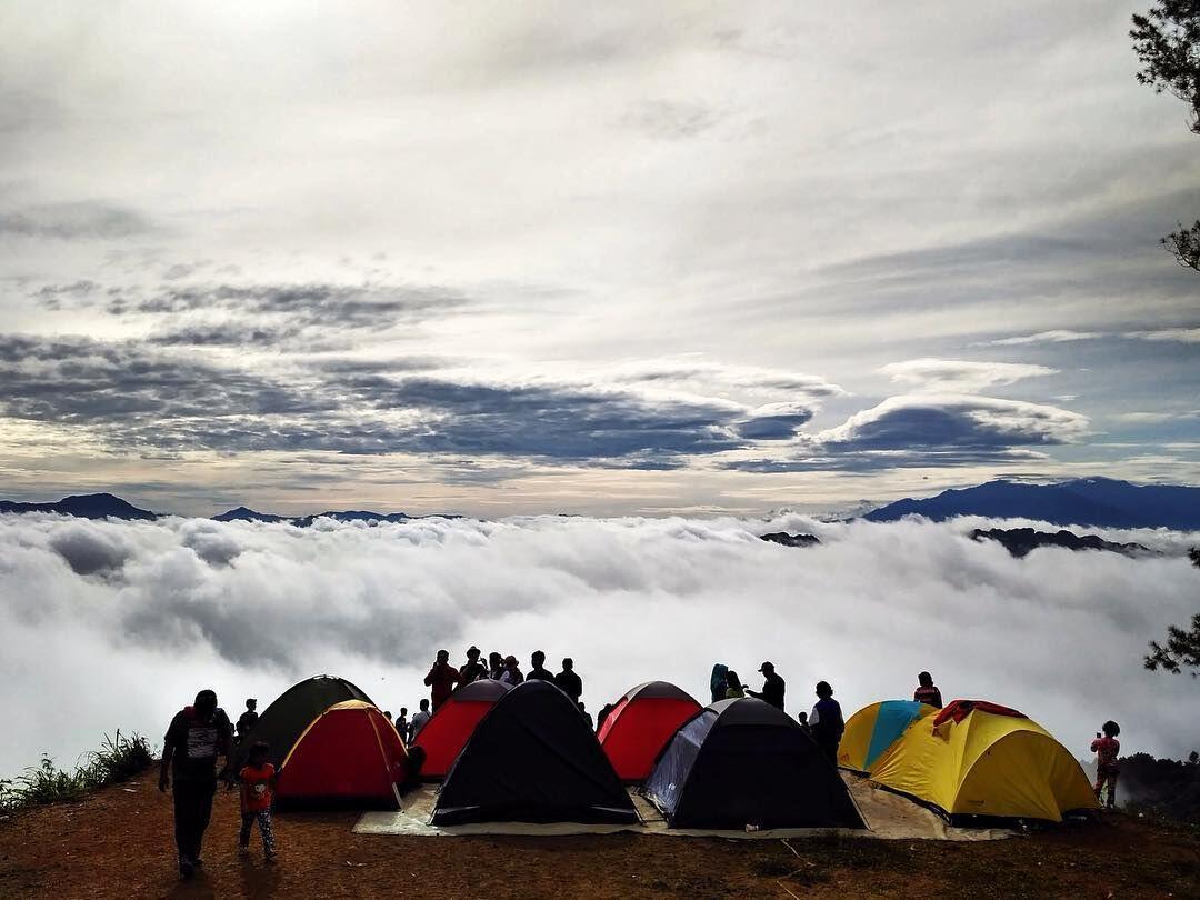8 Potret Menakjubkan Kampung Lolai, Negeri di Atas Awan Milik Toraja