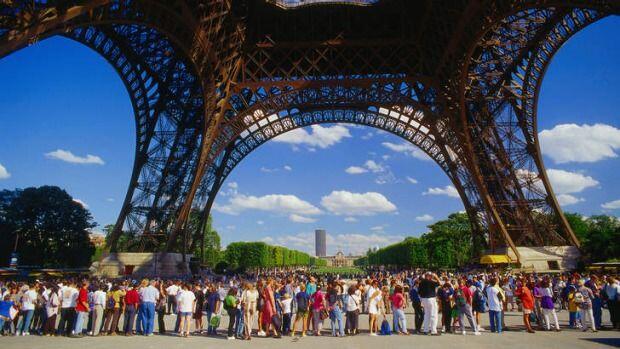5 Hal yang Sebaiknya Tak Dilakukan Saat Liburan ke Paris, Gak Asyik!
