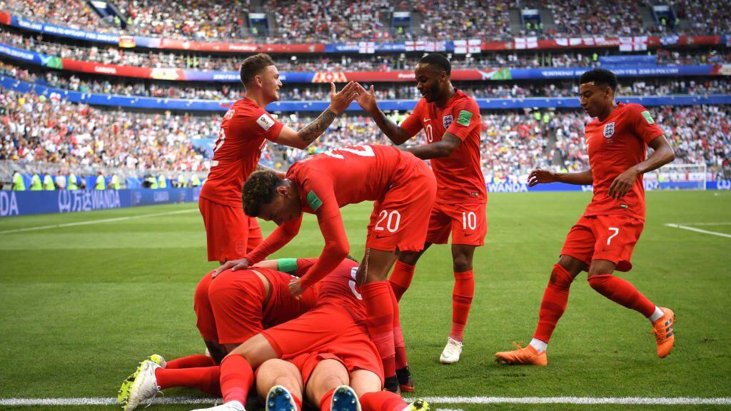 Ribuan Kursi Kosong Warnai Laga Swedia-Inggris, Kok Bisa?