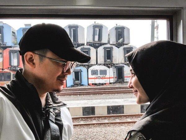 10 Momen Romantis Pasangan Irwansyah & Zaskia Sungkar, Bikin Iri!