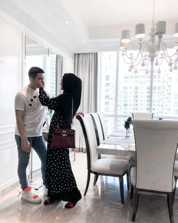 10 Momen Romantis Pasangan Irwansyah & Zaskia Sungkar, Bikin Iri!