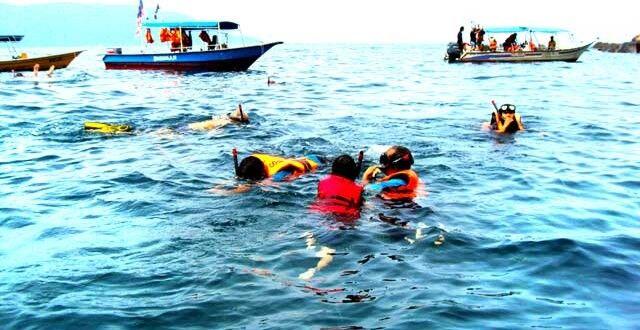 5 Tips Snorkeling buat Kamu yang Gak Bisa Berenang, Gak Perlu Takut!