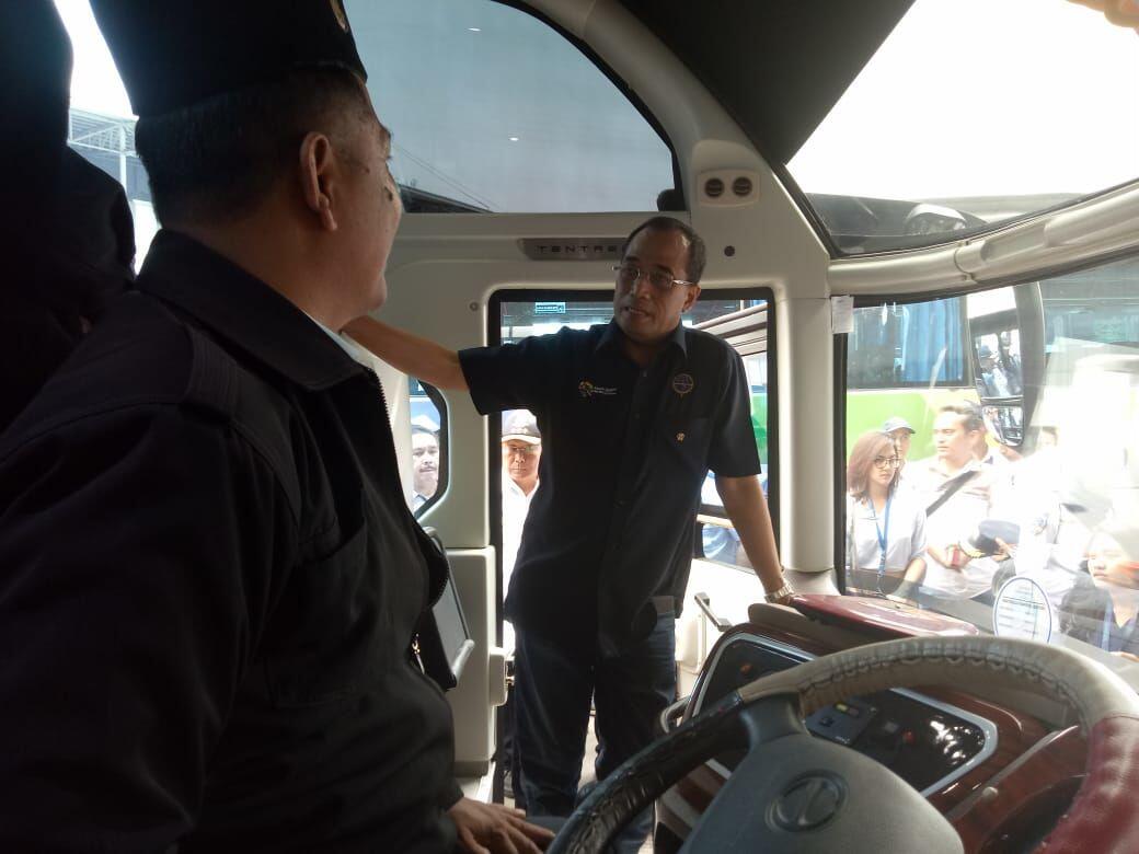 Menhub Budi Karya Tinjau Langsung Kebakaran di Kantornya
