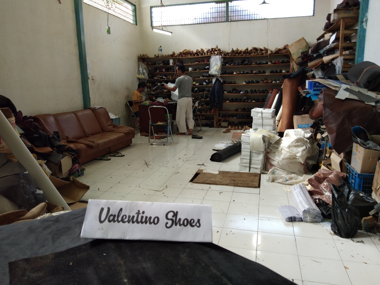 DICARI Investor Untuk Memenuhi Orderan Sepatu Brand Terkenal 2,5%/bulan FIX No RESIKO