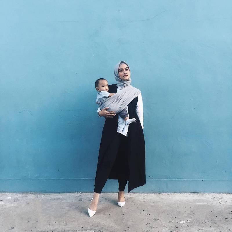 Calon Mama Muda Kudu Tahu 9 Gendongan Bayi Kekinian Ini. Baby Nyaman, Mama Cetar!