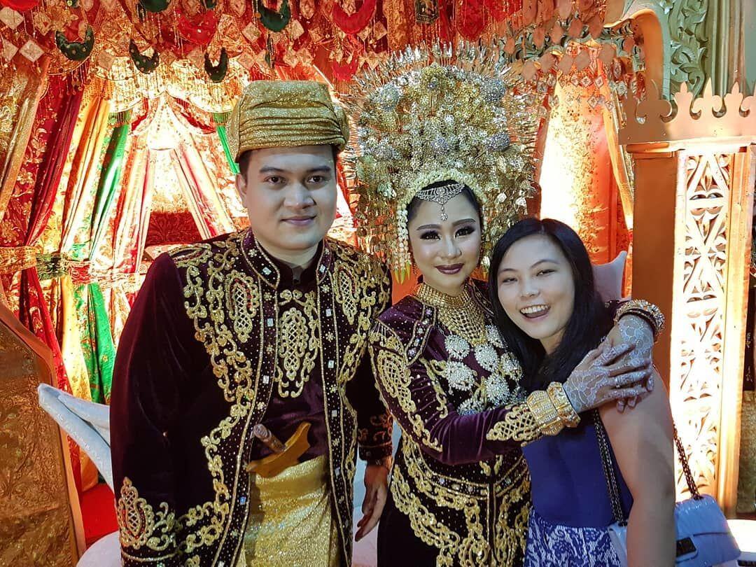 Sah, 10 Potret Manis Pernikahan Chikita Meidy dan Indra Aditya