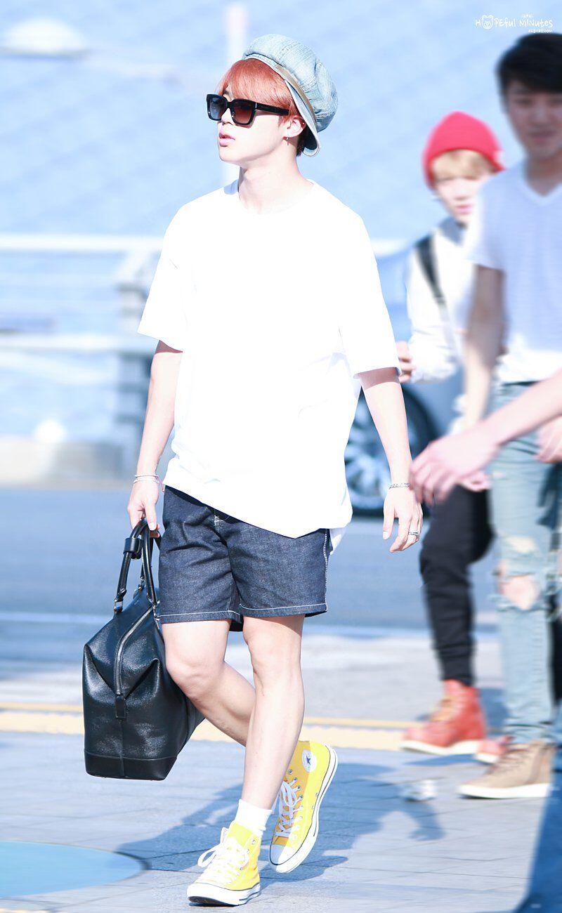 Kasual nan Trendy dengan 9 Padu Padan Celana Pendek ala Jimin BTS