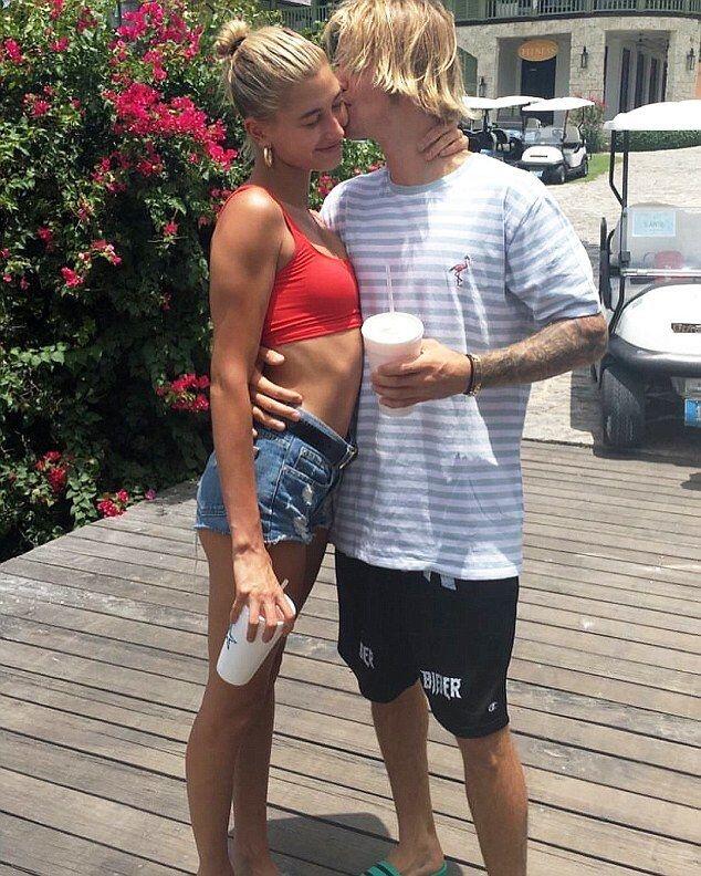 Dikabarkan Tunangan, 10 Potret Perjalanan Cinta Justin Bieber & Hailey