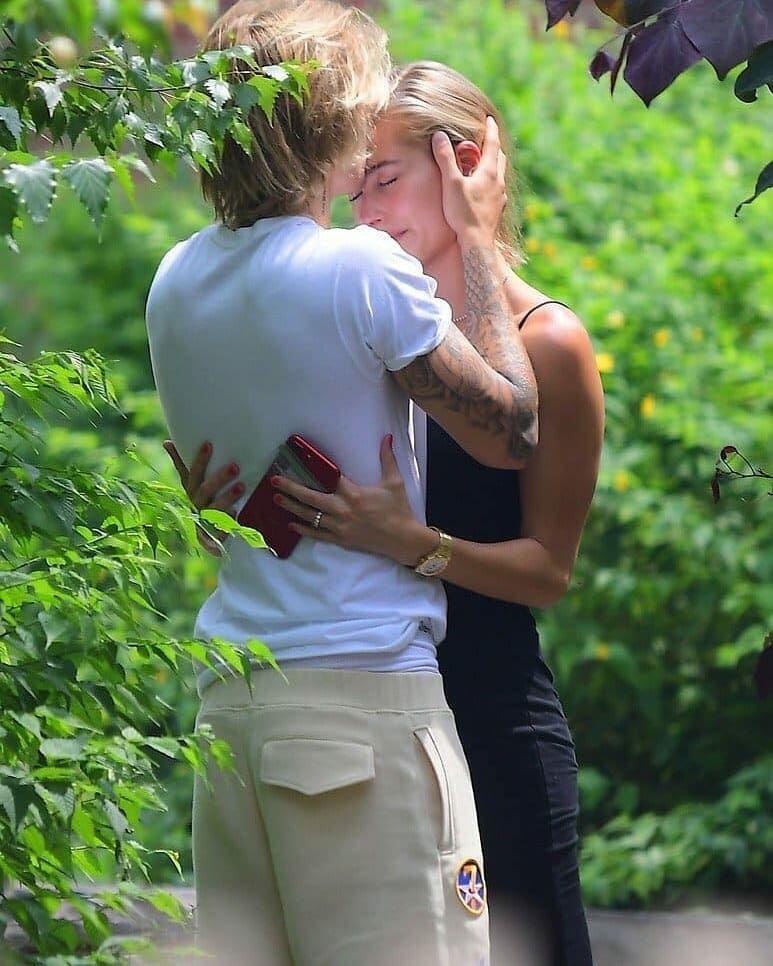 Dikabarkan Tunangan, 10 Potret Perjalanan Cinta Justin Bieber & Hailey