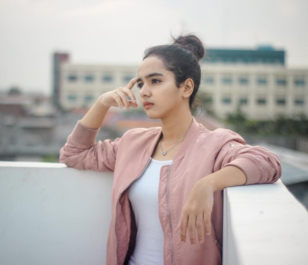 Perankan Ashanti di Sinetron Seleb, Ini 10 Potret Manis Dianda Sabrina