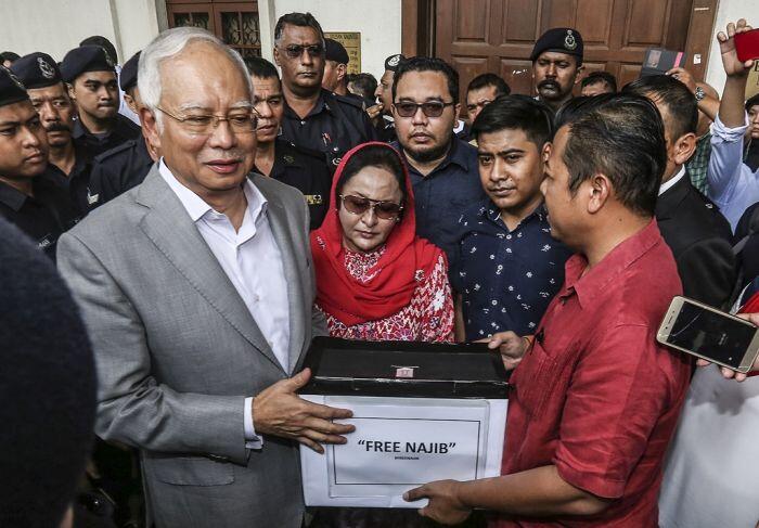 Gerakan solidaritas bersama untuk Najib Razak