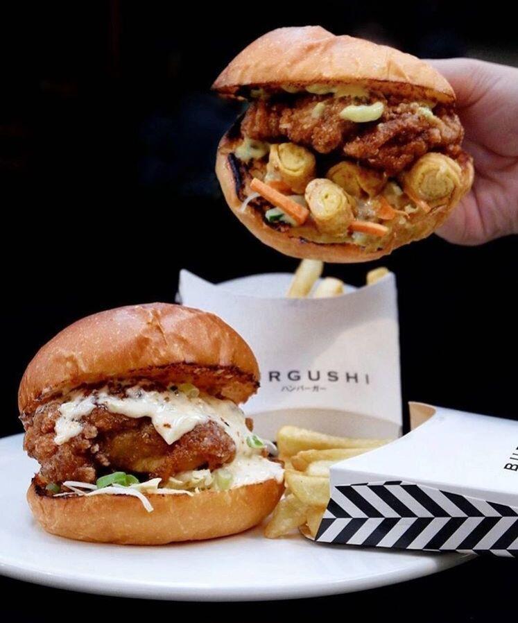 Hadir di Surabaya, 10 Potret Unik Burger-Sushi Ini Bikin Ngiler