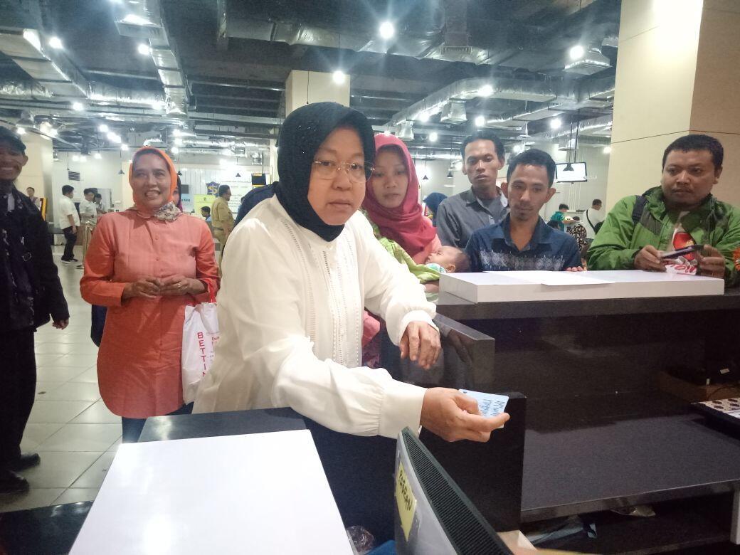 Lagi, Risma Sidak Pelayanan e-KTP