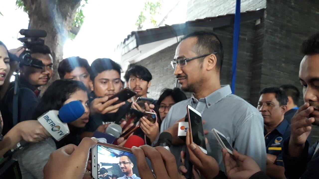 Berkunjung ke Nasdem, Abraham Samad Tertarik Jadi Pendamping Jokowi?