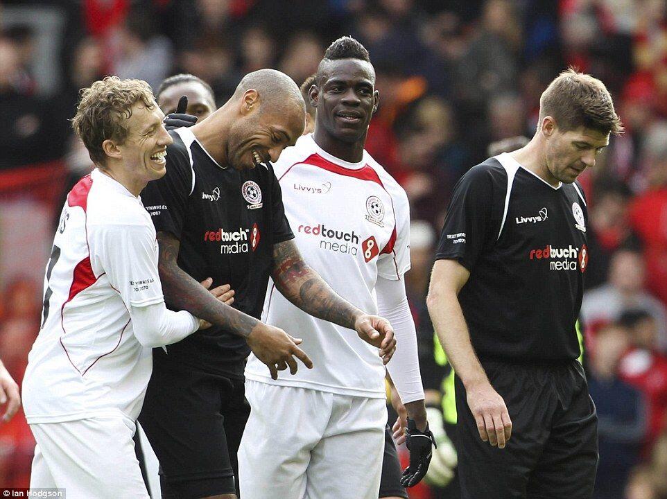 Pernah Jadi Aktor Film, Inilah 8 Fakta Unik Thiery Henry