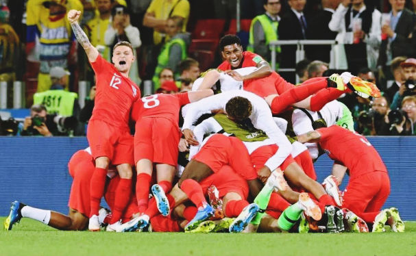 Lagu Tanpa Henti Pendukung Inggris Sedunia: Football Is Coming Home! #SundulDunia