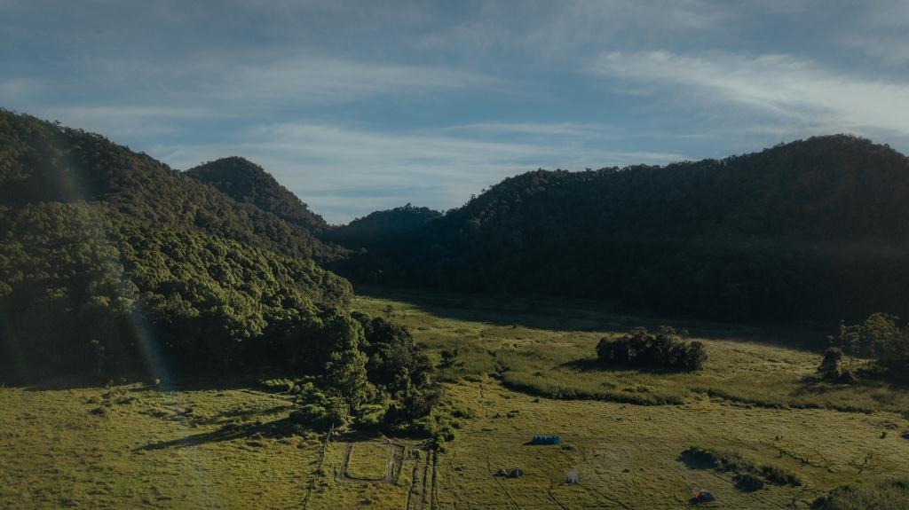 Naik Gunung Bukan Untuk Anak Manja! Tapi..