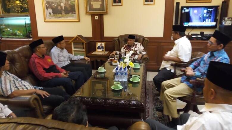TGB Sowan ke Said Aqil di Kantor PBNU