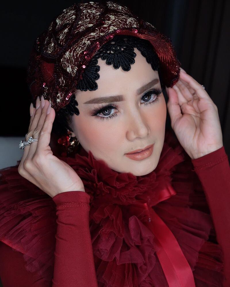 10 Potret Mulan Jameela dalam Balutan Gaun Mewah, Bak Princess!