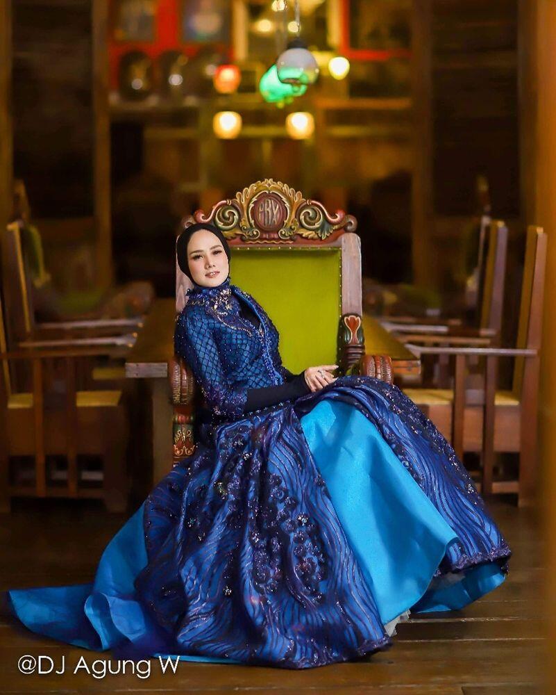 10 Potret Mulan Jameela dalam Balutan Gaun Mewah, Bak Princess!