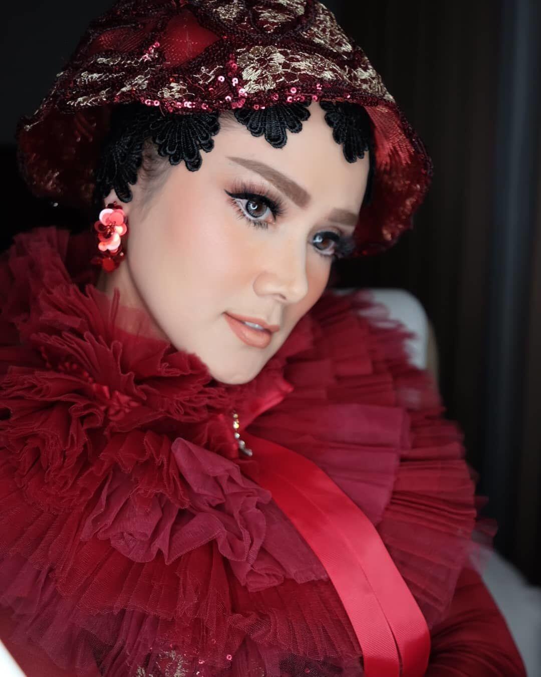 10 Potret Mulan Jameela dalam Balutan Gaun Mewah, Bak Princess!