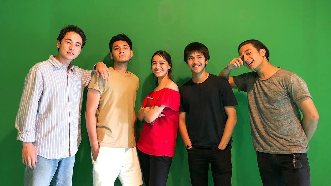 Iqbaal Hingga Giorgino, 10 Potret Seru Syuting "Bumi Manusia"