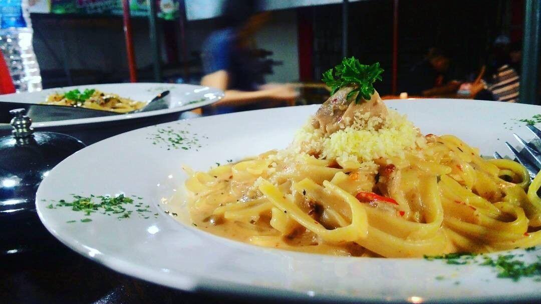 5 Rekomendasi Tempat Makan Hemat di Jakarta Barat, Enak dan Murah!