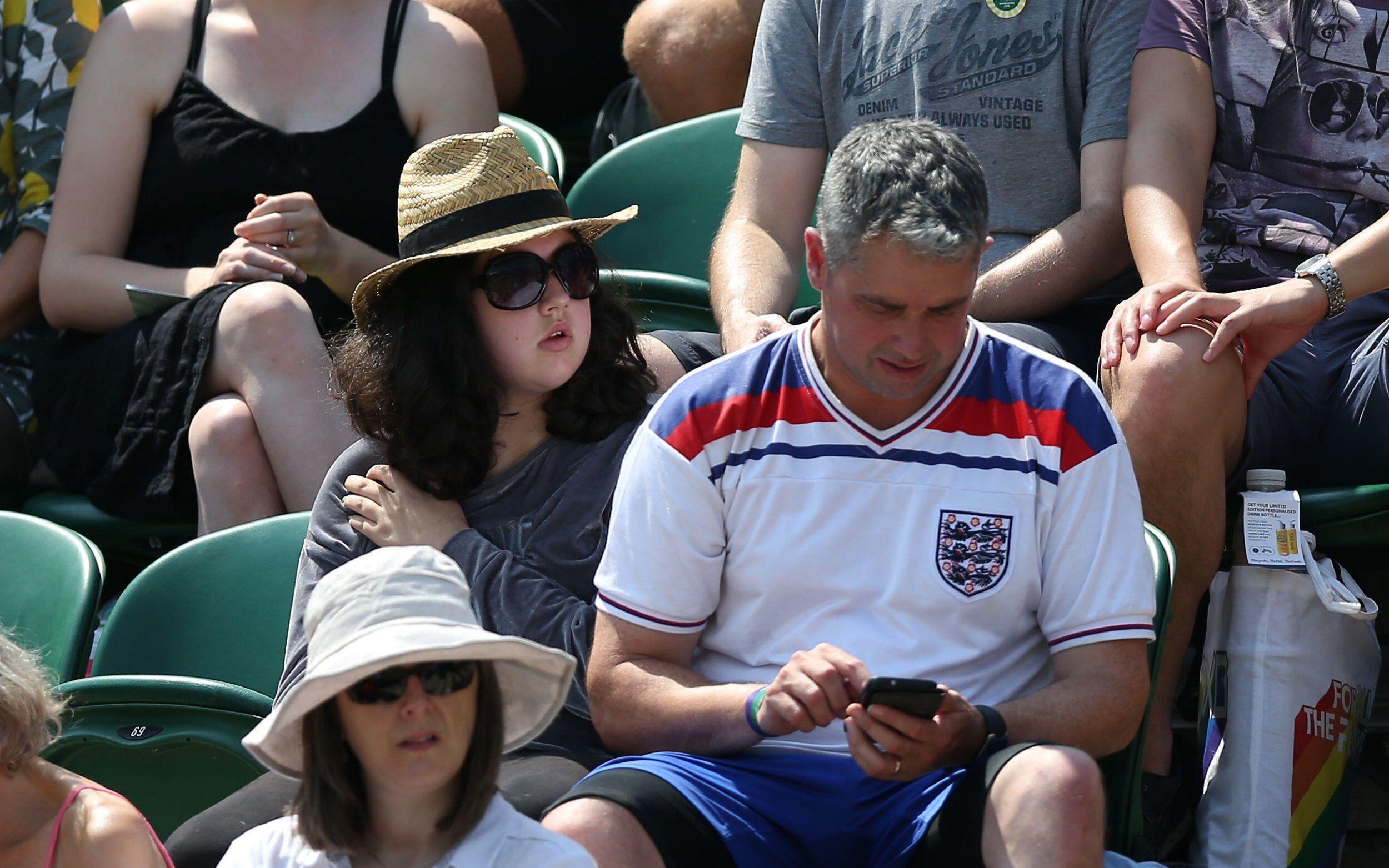 Suporter Inggris Pilih Nonton Mana ya: Wimbledon atau Piala Dunia?
