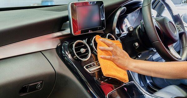 7 Manfaat Tak Terduga dari Cuka yang Bikin Mobil Kamu Cling!