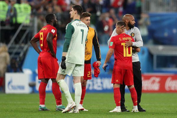 FOTO: Apa yang Dipikirkan Thierry Henry di Bench Belgia Semalam?