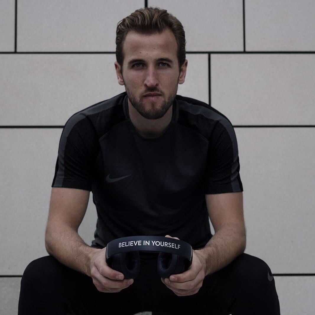 10 Style Harry Kane, Kapten Timnas Inggris yang Jadi Sorotan