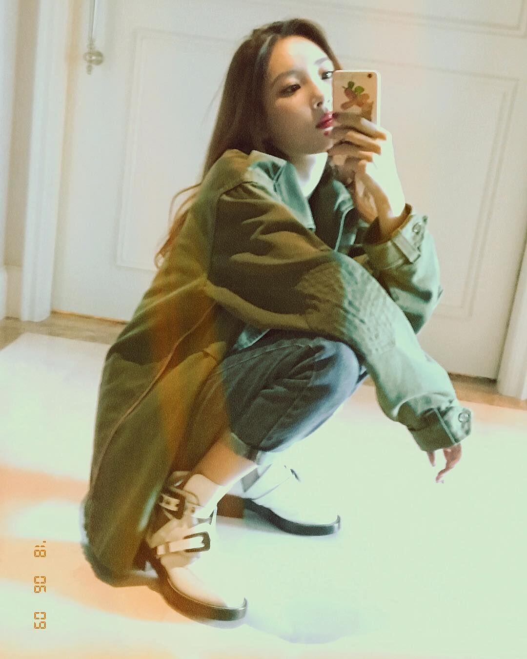 10 Inspirasi Daily Style ala Sunmi, Bikin Kece dan Gampang Ditiru