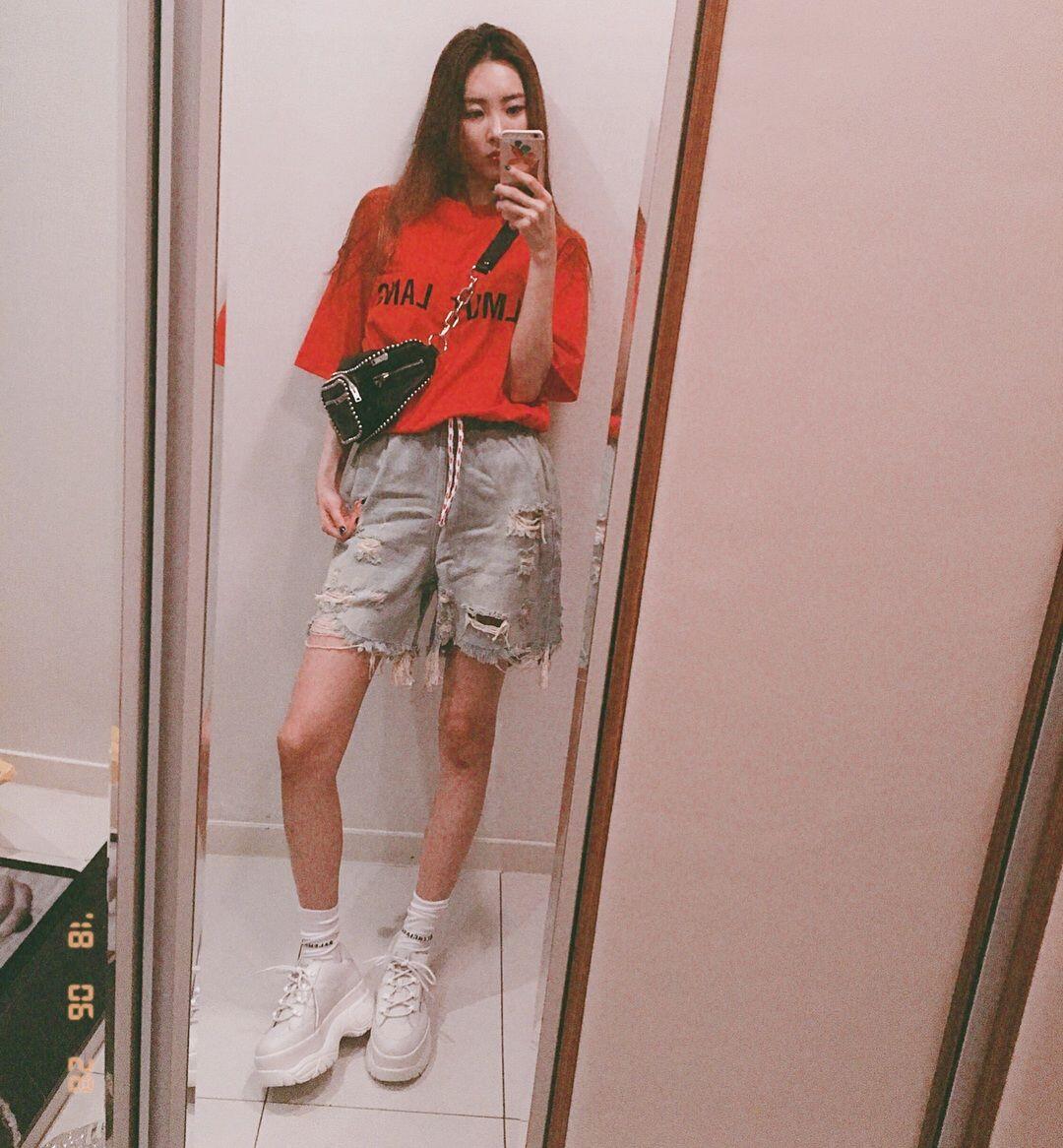 10 Inspirasi Daily Style ala Sunmi, Bikin Kece dan Gampang Ditiru