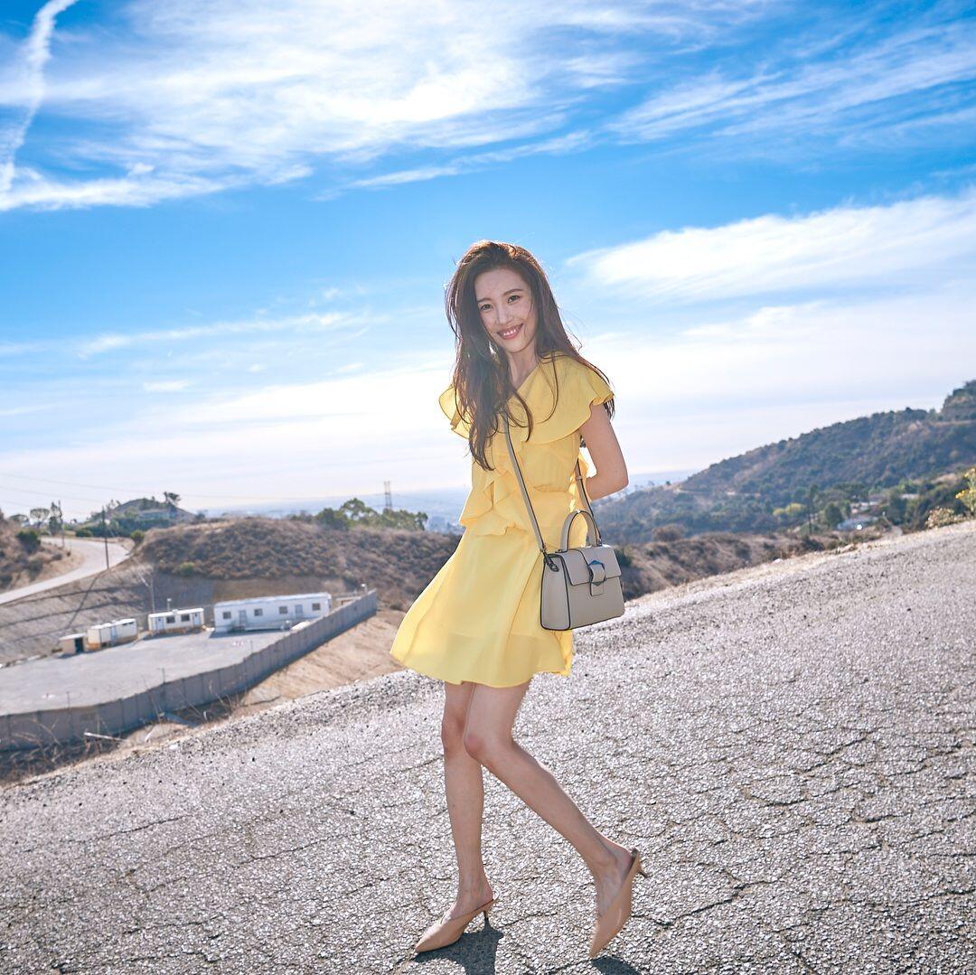 10 Inspirasi Daily Style ala Sunmi, Bikin Kece dan Gampang Ditiru