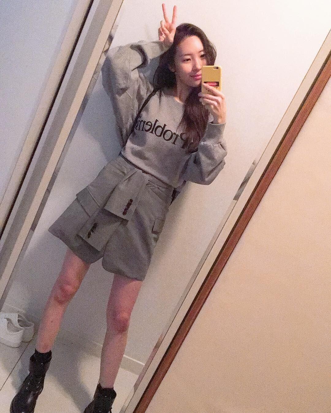 10 Inspirasi Daily Style ala Sunmi, Bikin Kece dan Gampang Ditiru
