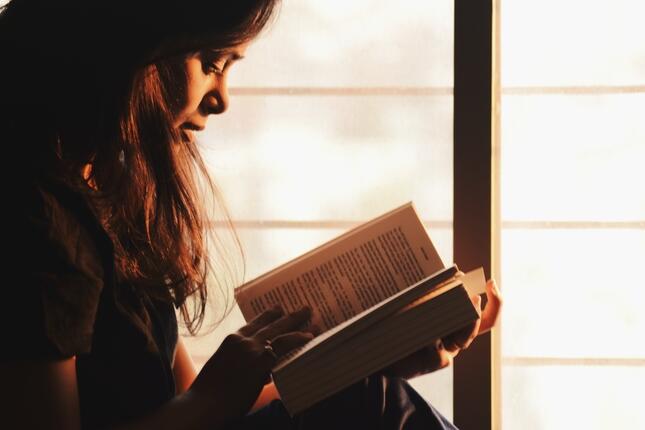 Alasan Ilmiah Mengapa Buku Banyak Disukai Orang