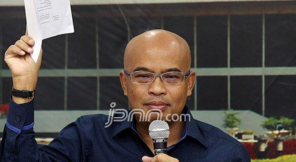 Desmond: Jangan-Jangan PKS Ingin Nomor Satu?