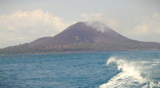 Gunung Anak Krakatau Kembali Meletus, Ada Lava Pijar