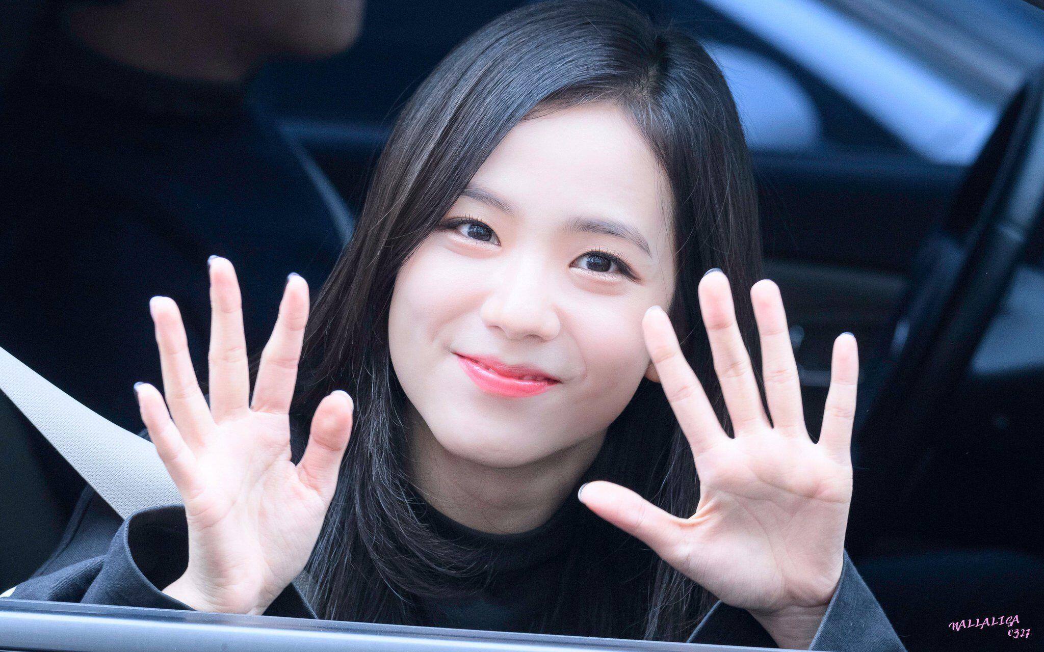 Punya Visual Menawan, 13 Idol KPop 95 Line Ini Selalu Pikat Fans