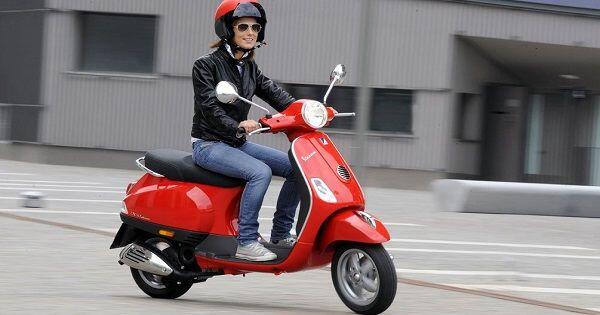 Buat Vespa Kamu Makin Keren dengan 5 Aksesori Ini