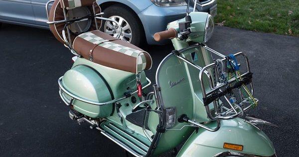 Buat Vespa Kamu Makin Keren dengan 5 Aksesori Ini