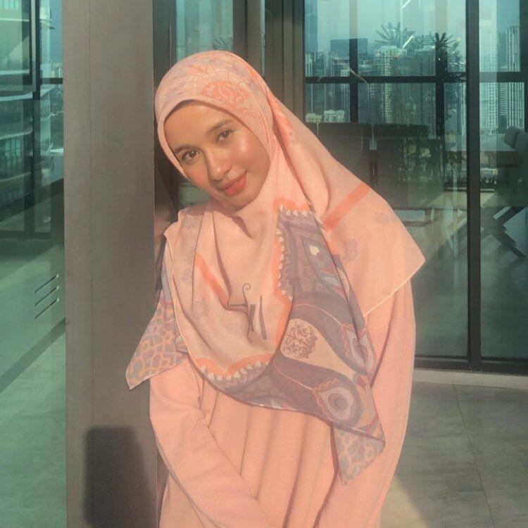 Dulu Dicap Seksi, 10 Artis Ini Mantap Berhijab Sekarang