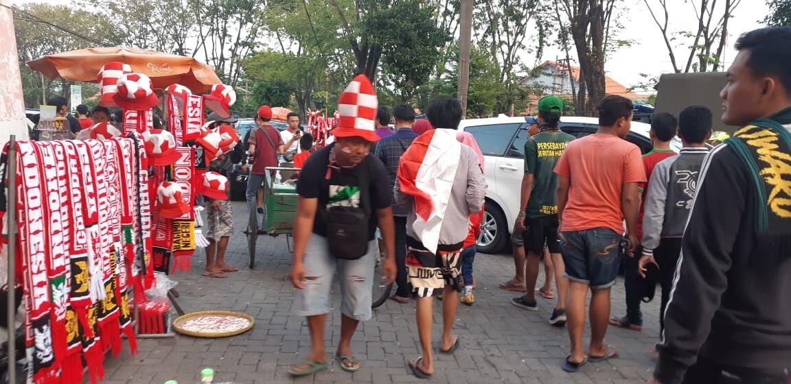 Perjuangan Supporter Timnas Dapatkan Tiket, Begadang hingga Beli dari Calo