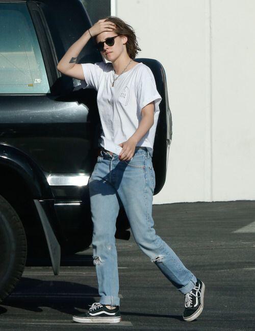 Simpel Namun Menarik, Coba 10 Boyish Style Paling Unik Ini!