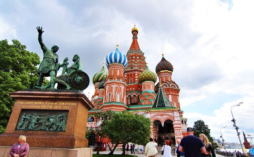 7 Fakta Mengenai Gereja Katedral Ikonik Rusia: St. Basil yang Unik