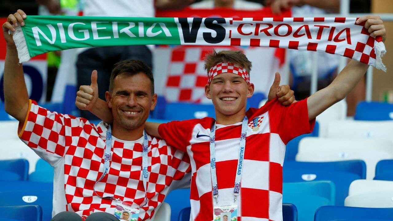 Pendukung Kroasia Membeberkan Banner "Terimakasih Rusia" di Moskow