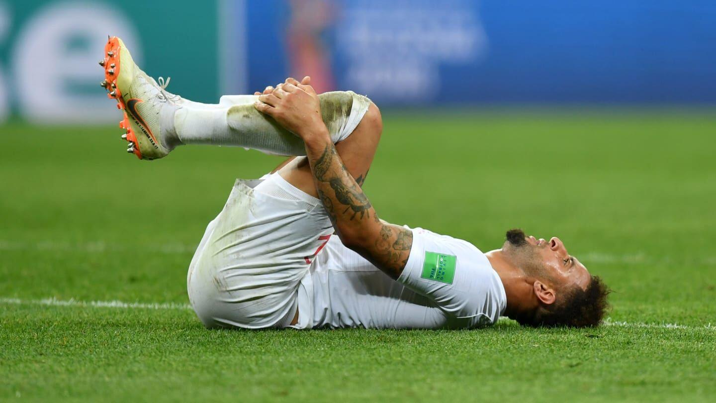 FOTO: Inggris Memang Pulang, Tapi Tidak Bersama Sepak Bola